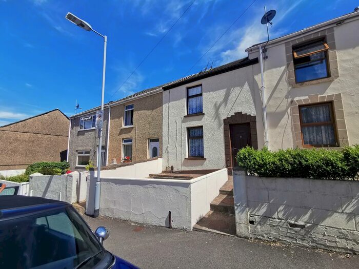 2 Bedroom House To Rent In Mysydd Road, Landore, SA1