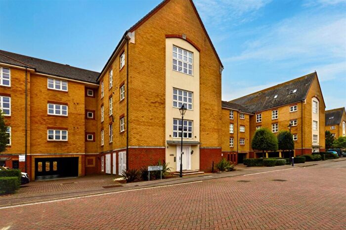 2 Bedroom Flat To Rent In Caroline Way, North Harbour, BN23