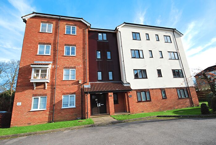 2 Bedroom Flat To Rent In Tylers Court, Vicars Bridge Close, Wembley, HA0
