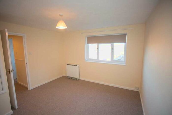 1 Bedroom Terraced House To Rent In Chilham Close, Chatham, ME4