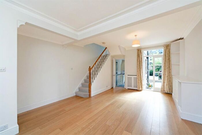 2 Bedroom Terraced House To Rent In Eversleigh Road, London, SW11
