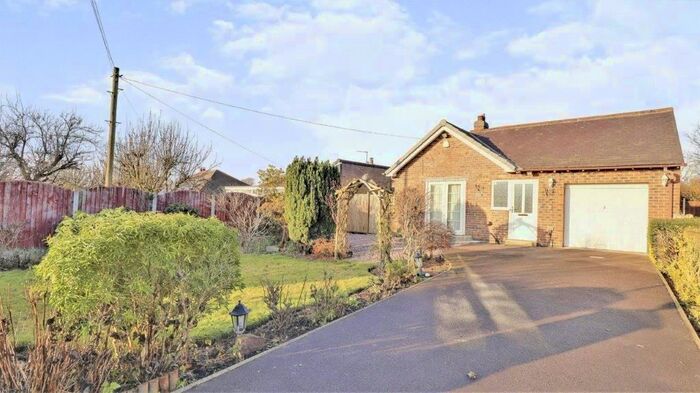 3 Bedroom Bungalow To Rent In Hill Close, Spondon, Derby, DE21