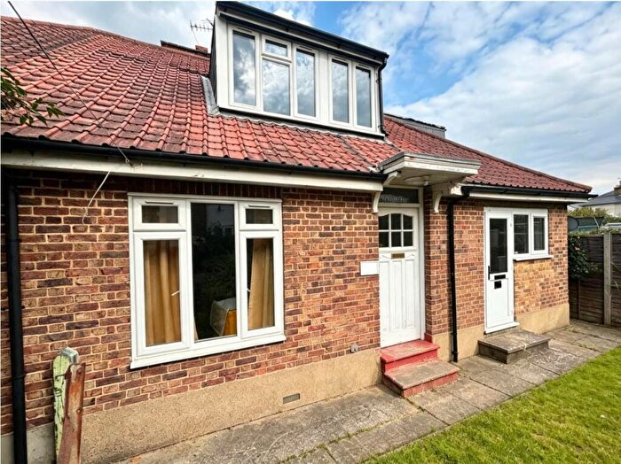 1 Bedroom House To Rent In Edward Grove, EN4