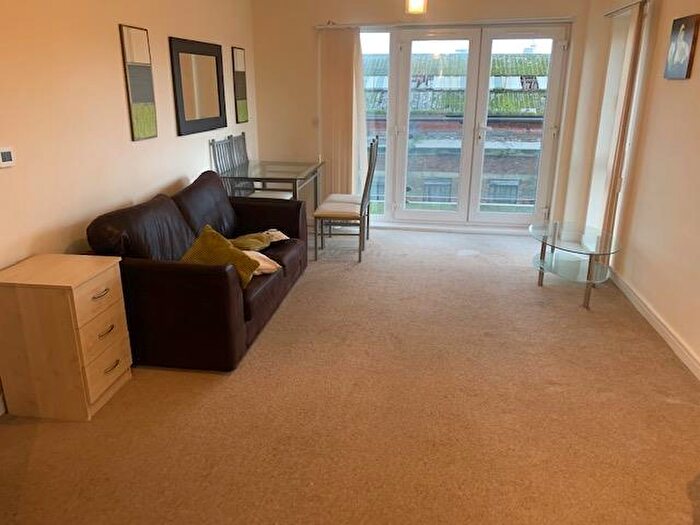 2 Bedroom Apartment To Rent In Overstone Court, Cardiff, CF10