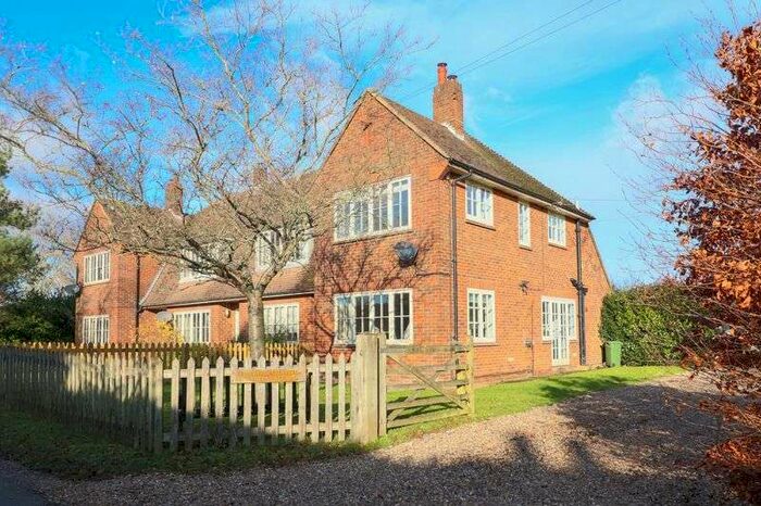 3 Bedroom House For Sale In Park Gate Elham Canterbury CT4