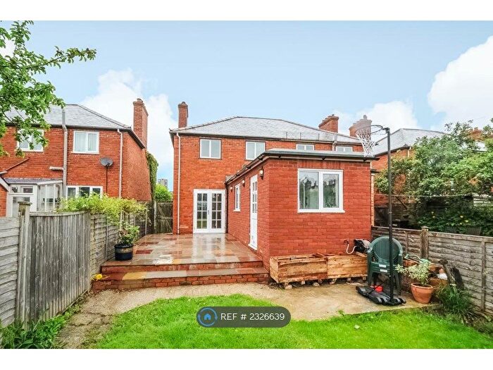 3 Bedroom Semi-Detached House To Rent In Queens Road, Newbury, RG14
