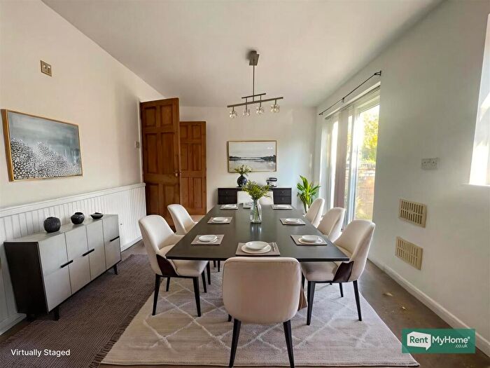 3 Bedroom End Of Terrace House To Rent In Harvest Close, Leicester, LE4