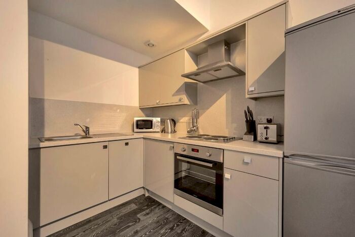 2 Bedroom Flat To Rent In Roslea Drive, Dennistoun, Glasgow, G31