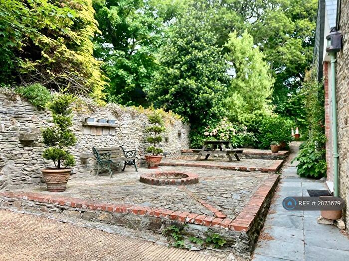 3 Bedroom Semi Detached House To Rent In Peregrine Hall, Lostwithiel, PL22