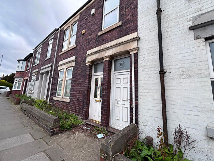 3 Bedroom Flat To Rent In Lobley Hill Road, Gateshead, NE8