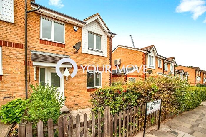 3 Bedroom Semi Detached House To Rent In Victoria Way, London, SE7