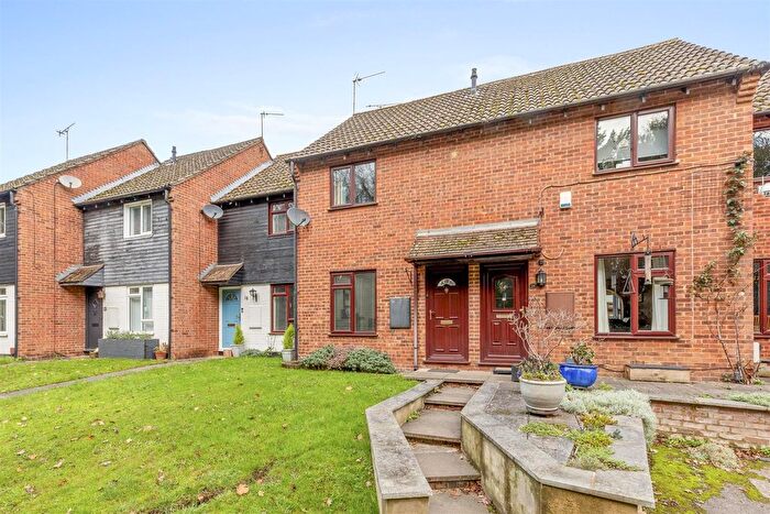2 Bedroom Terraced House For Sale In Portway Drive, High Wycombe (Cul-De-Sac), HP12