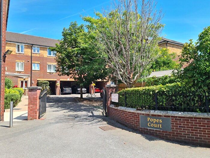 1 Bedroom Flat For Sale In Popes Court, Totton, SO40