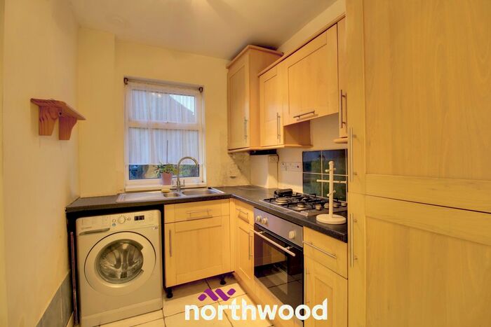 2 Bedroom Terraced House To Rent In Urban Road, Hexthorpe, Doncaster, DN4