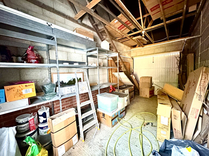 4 Bedroom Town House To Rent In Padstow Close, Orpington, Kent, BR6