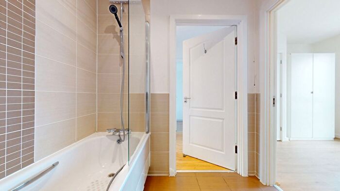 2 Bedroom Flat To Rent In Luma Apartments, Central Way, London, NW10