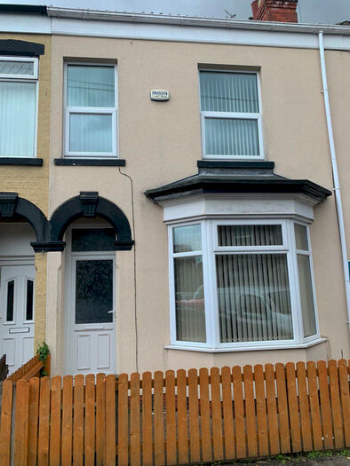 3 Bedroom Terraced House To Rent In Severn Street, Hull, Yorkshire, HU8