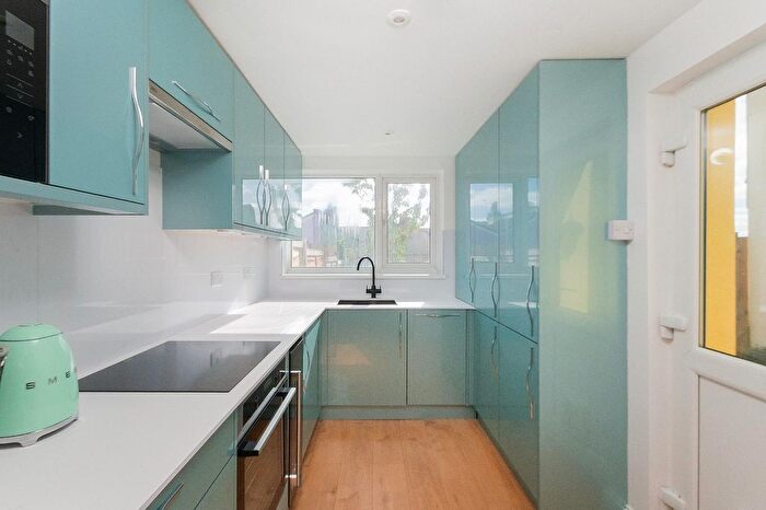 1 Bedroom Flat For Sale In William Street, Totterdown, BS3