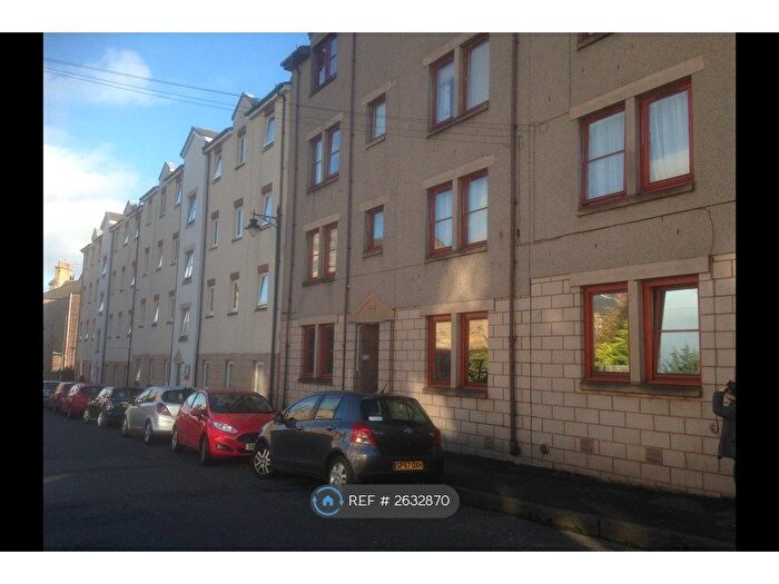 1 Bedroom Flat To Rent In Douglas Street, Stirling, FK8