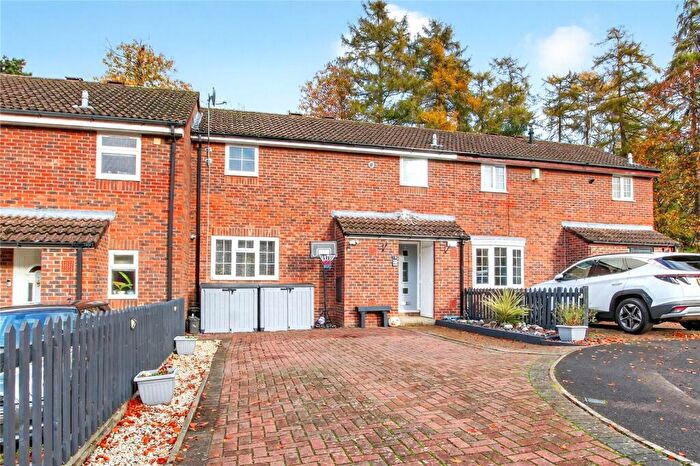 3 Bedroom Terraced House For Sale In Warwick, Bracknell, Berkshire, RG12
