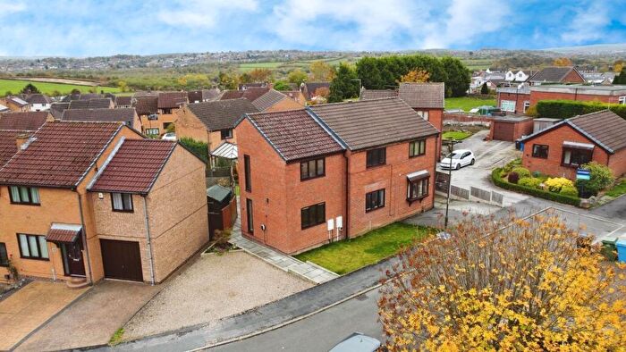 4 Bedroom Semi-Detached House For Sale In Cromdale Avenue, New Whittington, Chesterfield, S43