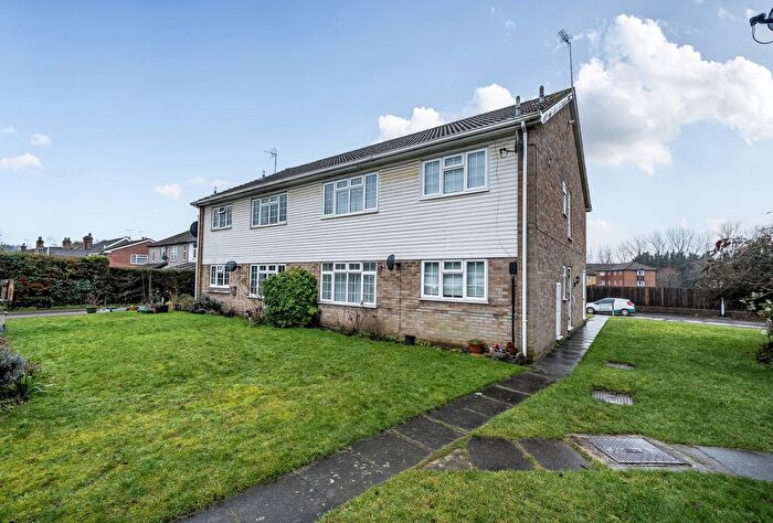 2 Bedroom Flat For Sale In Cramptons Road, Sevenoaks, Kent, TN14