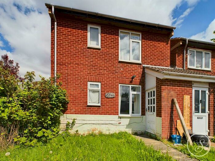 Studio To Rent In Exeter Drive, Leeds, LS10