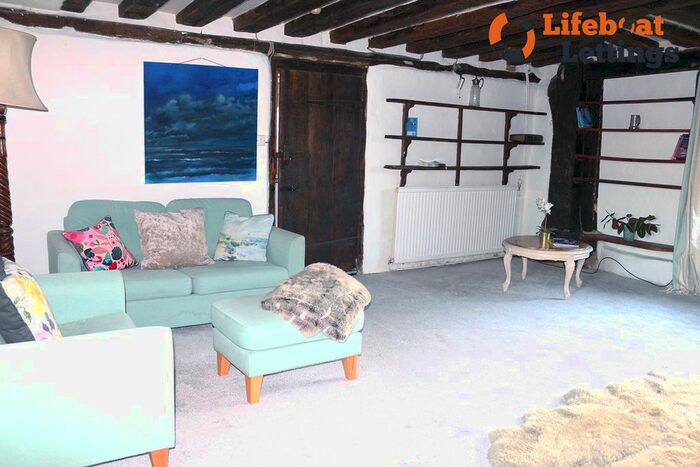 1 Bedroom Flat To Rent In Great Chart, Ashford, TN26