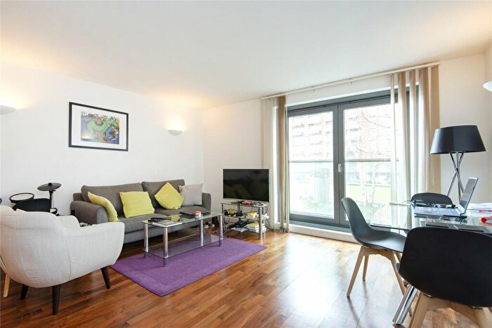 1 Bedroom Flat To Rent In New Providence Wharf, Fairmont Avenue, E14