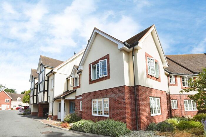 2 Bedroom Apartment For Sale In Dame Mary Walk, Halstead, CO9