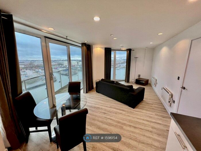 2 Bedroom Flat To Rent In The Heart, Media City Uk, Salford, M50