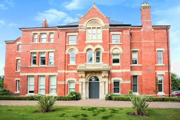 2 Bedroom Penthouse To Rent In Gwendolyn Drive, Coventry, West Midlands, CV3