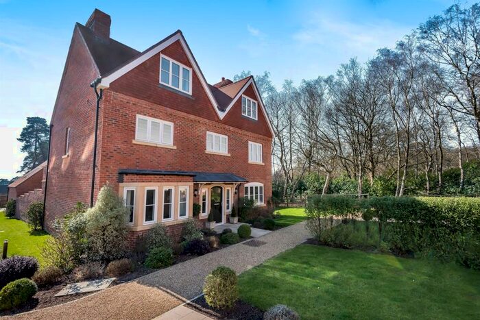 5 Bedroom Detached House For Sale In Adams Walk, Kings Drive, Midhurst, GU29