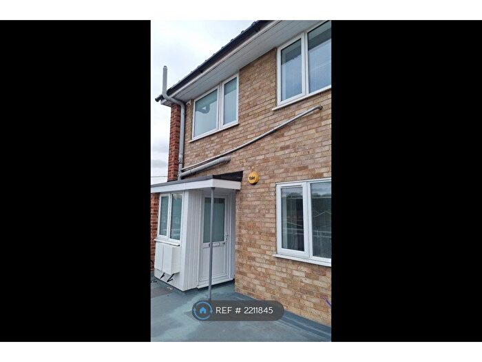1 Bedroom Flat To Rent In Twisden Road, East Malling, West Malling, ME19
