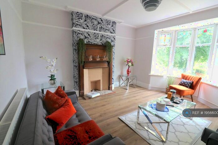 4 Bedroom Detached House To Rent In Elm Green Lane, Conisbrough, Doncaster, DN12