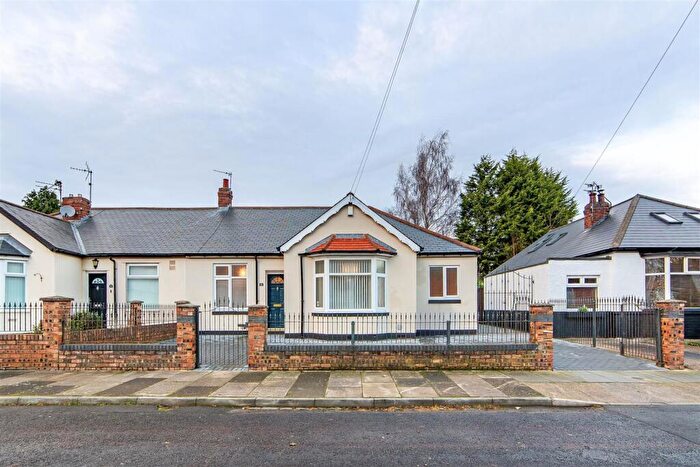 2 Bedroom Semi-Detached Bungalow For Sale In Rowantree Road, Walkerville, NE6
