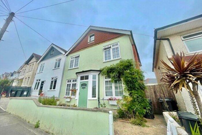4 Bedroom Property To Rent In Hillbrow Road, Bournemouth, BH6