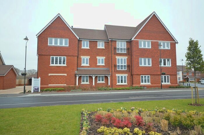 1 Bedroom Flat To Rent In Tilney House, Tilney Drive, Horsham, West Sussex, RH12