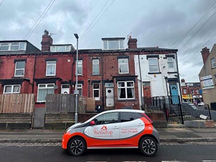 2 Bedroom Terraced House To Rent In Cowper Grove, Leeds, West Yorkshire, LS8