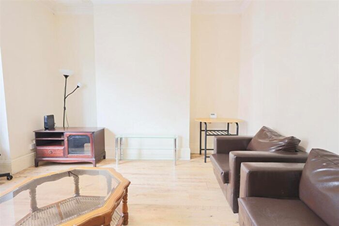 4 Bedroom Terraced House To Rent In Cardigan Terrace, Heaton, Newcastle Upon Tyne, NE6