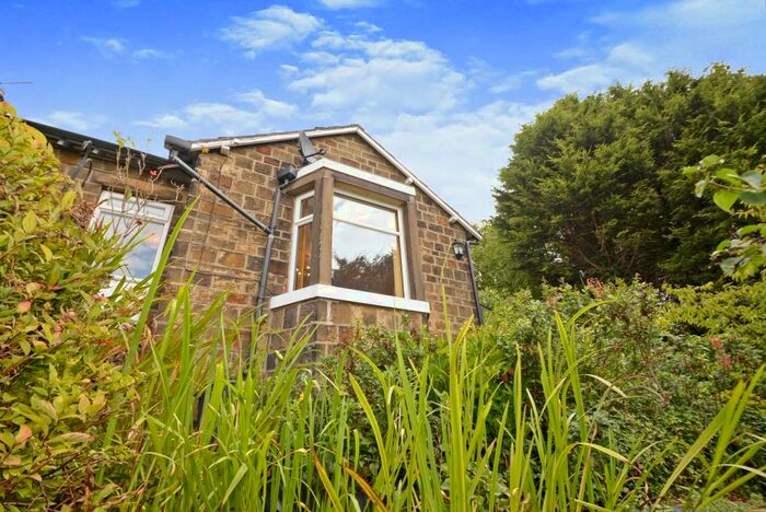 2 Bedroom Bungalow To Rent In Warley Wood Lane, Luddendenfoot, Halifax, West Yorkshire, HX2