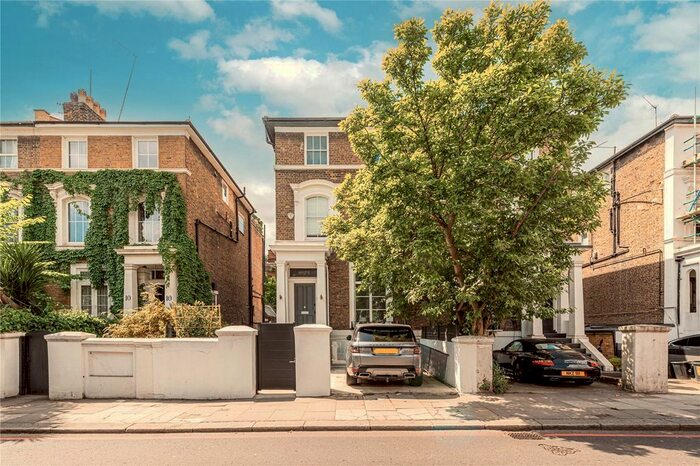 3 Bedroom Semi-Detached House To Rent In Gunter Grove, London, SW10