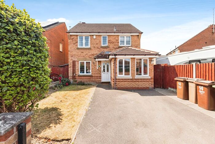 3 Bedroom Detached House For Sale In Cavendish Avenue, Pontefract, WF8