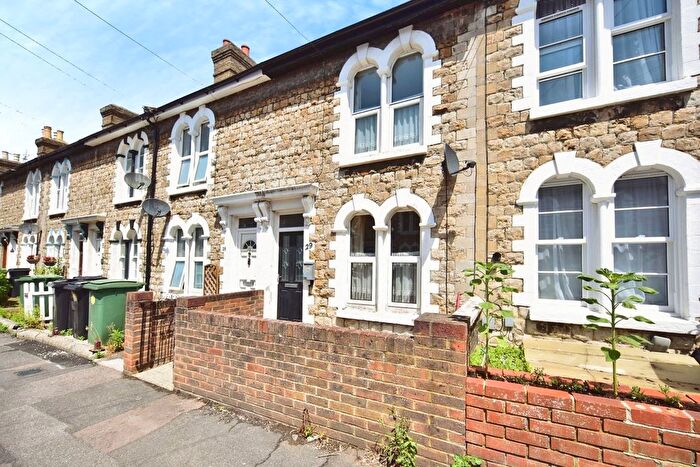 2 Bedroom Terraced House For Sale In Waterlow Road, Maidstone, Kent, ME14