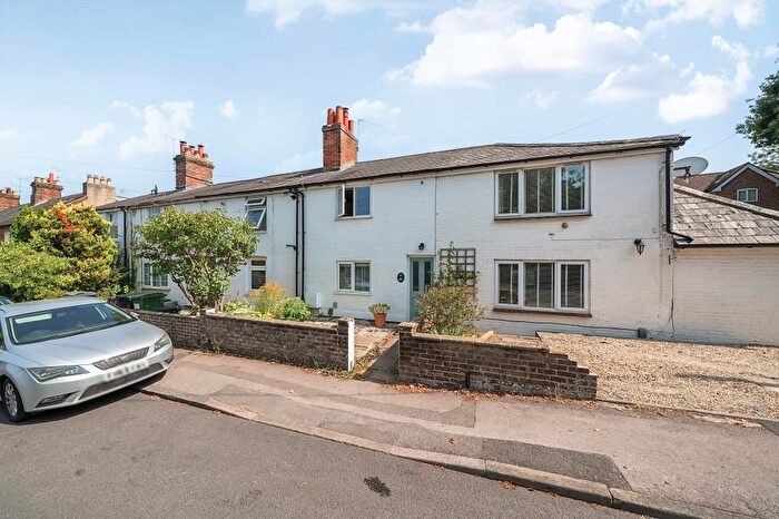 2 Bedroom Terraced House For Sale In Newbury, Berkshire, RG14
