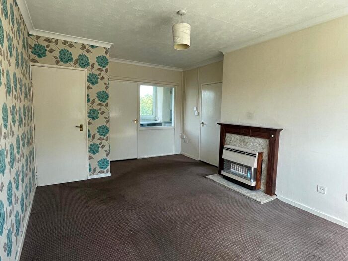 2 Bedroom Flat For Sale In Wye Crescent, Bettws, Newport, NP20