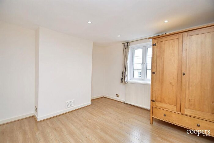 2 Bedroom Terraced House To Rent In Middle Road, Harrow, HA2
