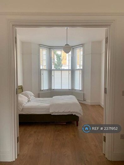1 Bedroom Flat To Rent In Arthur Road, London, N7