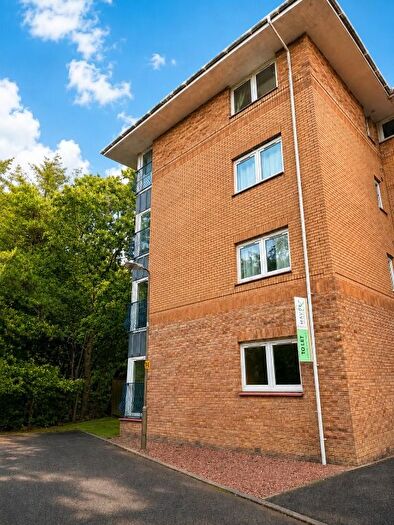 2 Bedroom Flat To Rent In Swallow Brae, Livingston, West Lothian, EH54