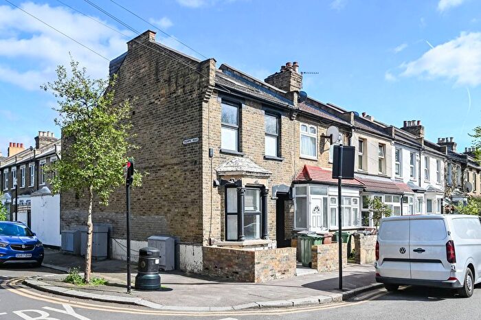 2 Bedroom Flat To Rent In Odessa Road, Forest Gate, London, E7
